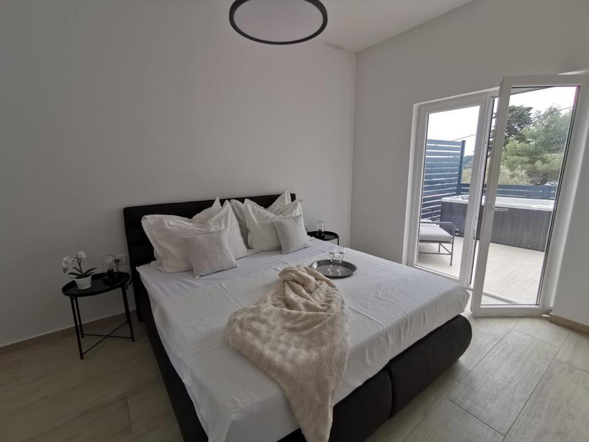 Villa Poljana Mali Lošinj Buitenkant foto