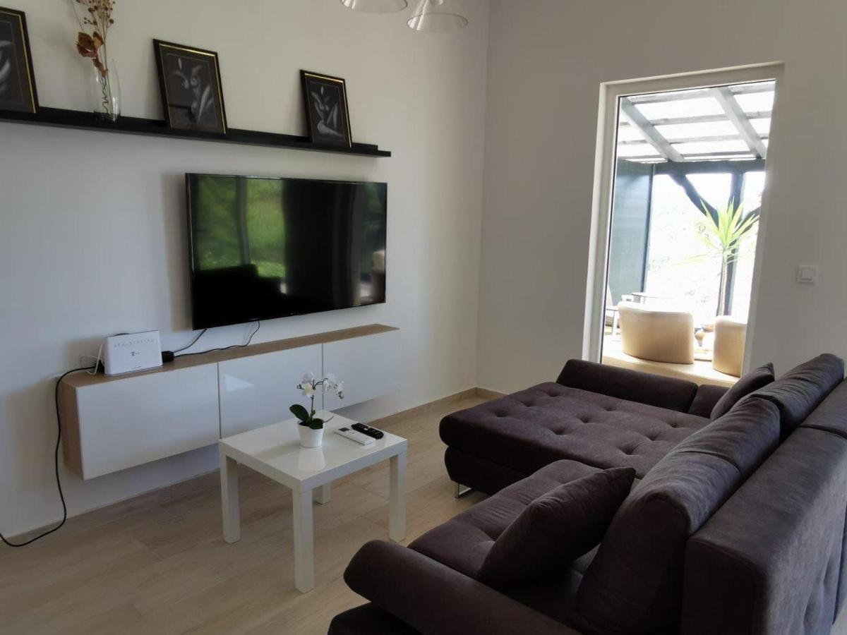Villa Poljana Mali Lošinj Buitenkant foto