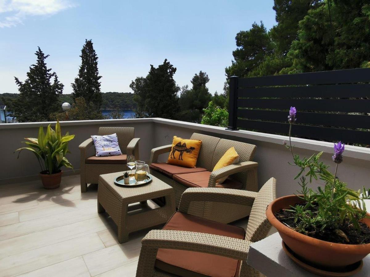 Villa Poljana Mali Lošinj Buitenkant foto